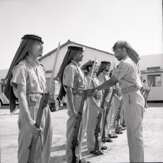 ذاكرة ملابس ورتب قوة الشرطة